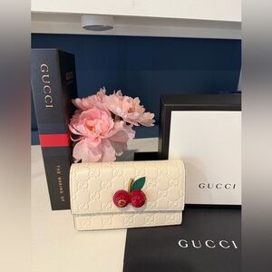 Gucci Cream Bag with Cherry Detail